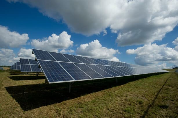 Solar panels trends in renewable energy